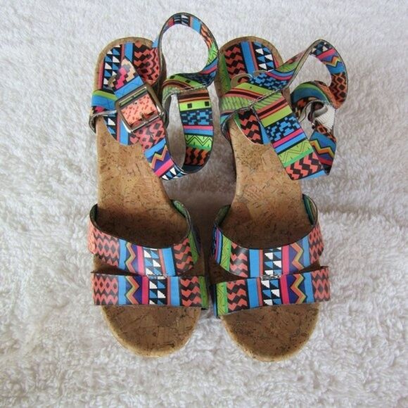 Gianni Bini Chunky High Heels Women's Size 8 Multicolor Tribal Print VGUC - Picture 12 of 14